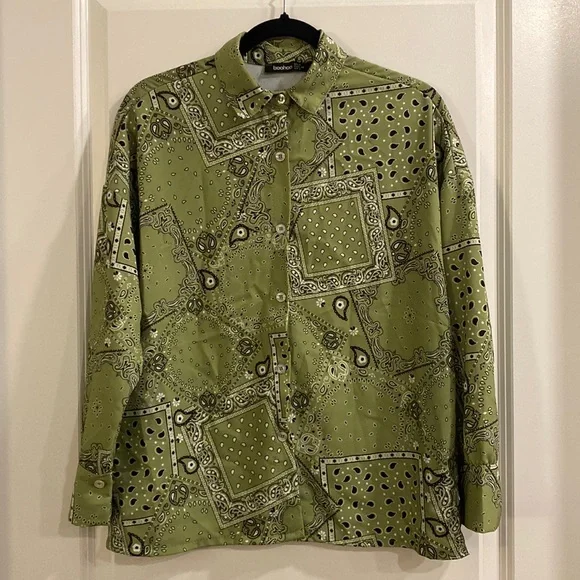 Boohoo Bandana Print Button-down - Green, black and white - Picture 2 of 4